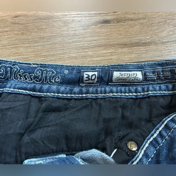 Miss Me Denim Cuffed Capri Jeans - Picture 4 of 7